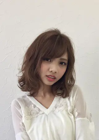 ミディアム カラー パーマ ヘアアレンジ 山北 咲子のヘアスタイル