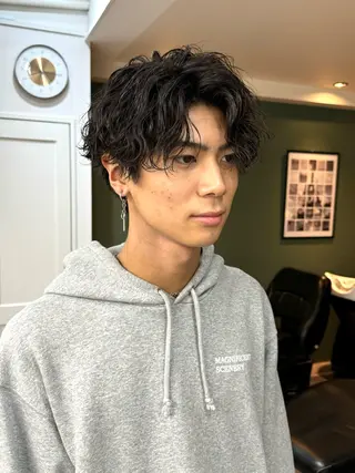 パーマ メンズ シャドウパーマ/ 波巻パーマYu-Kiのヘアスタイル