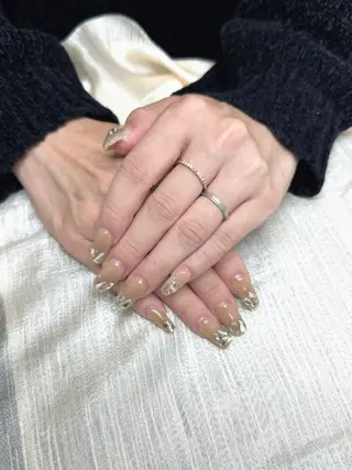 ネイル R nailsalon所属・Rネルサイン よ よのネイルデザイン