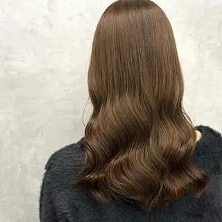 ロング カラー NUMBER_ ユイナのヘアスタイル