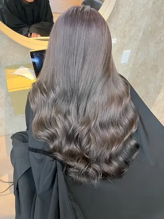 ロング カラー 小谷 梨奈のヘアスタイル