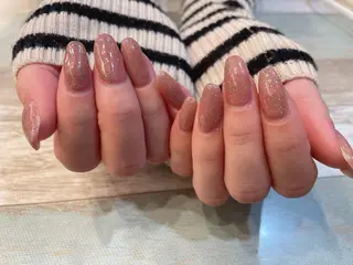 ネイル ネイルサロン＆スクール GINA所属・坂上 悠莉のネイルデザイン