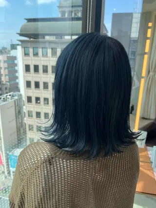 ミディアム カラー 𝐀𝐲𝐚𝐤𝐚 /艶髪/ストレートのヘアスタイル