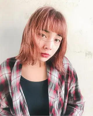ミディアム カラー レイヤーカット ダイチのヘアスタイル
