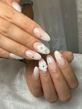 ネイル マンネイル所属・齊 匯楡のネイルデザイン