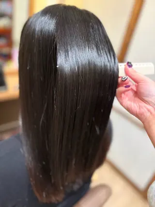 ロング 林 杏夏のヘアスタイル