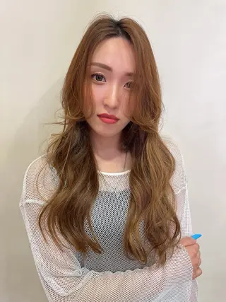 ロング 林 和香菜のヘアスタイル