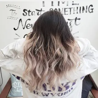 ロング Luana. 細澤のヘアスタイル