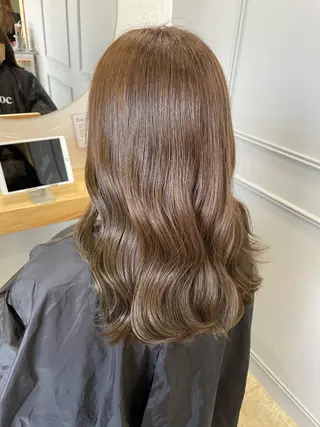 セミロング カラー miloc那覇 MIKUのヘアスタイル