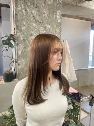 ロング アライ レンカのヘアスタイル