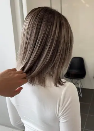 ミディアム カラー 【公式】amble luxe池袋東口♻️のヘアスタイル