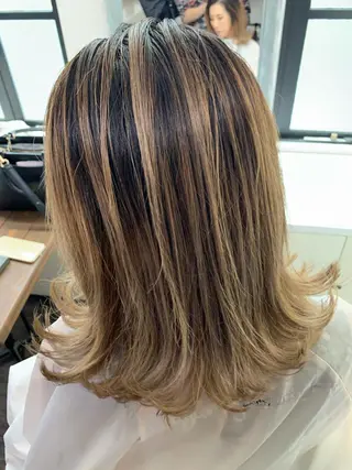 ミディアム 家田 竜のヘアスタイル