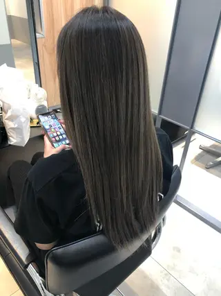 ロング カラー OFF YUYAのヘアスタイル