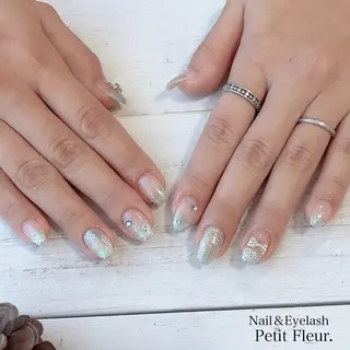 ネイル Petit Fleur所属・青柳 亜梨奈のマツエク・マツパデザイン