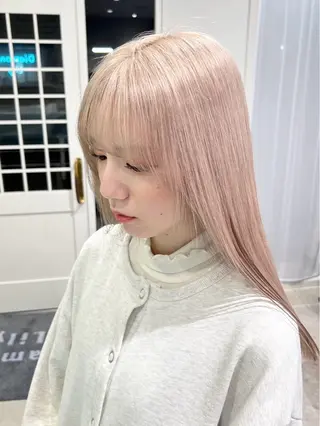 ロング カラー みなみ/ブリーチ/ ダイアモンドリリーのヘアスタイル