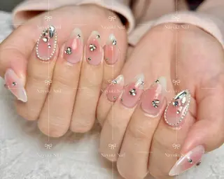 ネイル 🦋 Queenieのネイルデザイン
