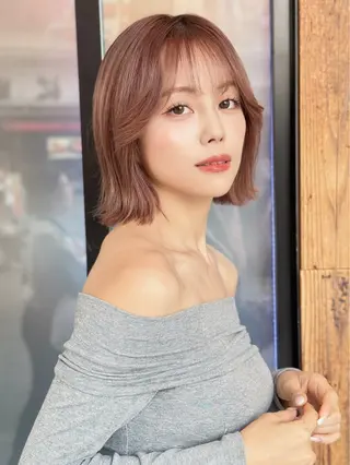 ショート カラー ベージュ/インナー カラー🤍Rieのヘアスタイル