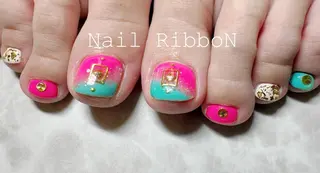 ネイル ネイルリボン 受付スタッフのマツエク・マツパデザイン