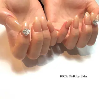 ネイル BOTANAIL 本厚木駅前店所属・BOTANAIL 本厚木店 EMAのネイルデザイン