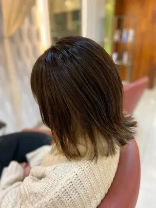 セミロング カラー 瀬川 茉衣子のヘアスタイル