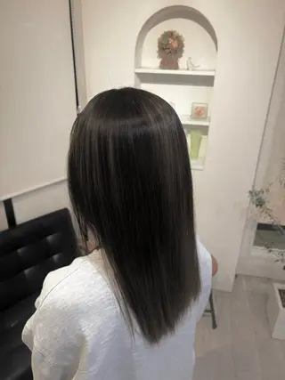 セミロング はしもとひより /艶カラー🌱のヘアスタイル