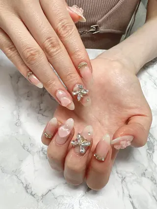 ネイル はな💎ネイル ワンホン、長さ出しのネイルデザイン