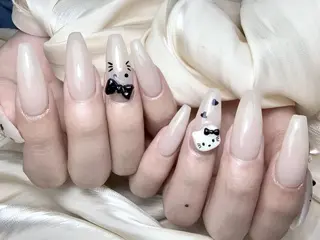 ネイル Hanya 🌈のネイルデザイン