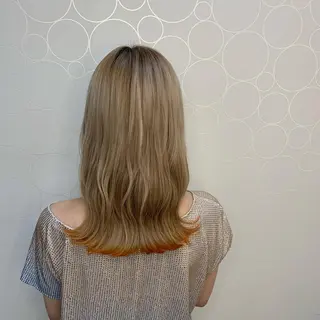 ミディアム Y uuのヘアスタイル