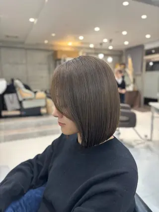 ショート 岩﨑真奈【LEV.】 ボブスタイルのヘアスタイル