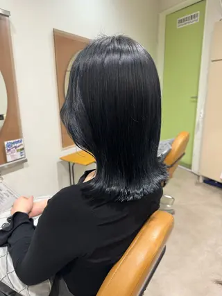 ミディアム 水口 莉央のヘアスタイル