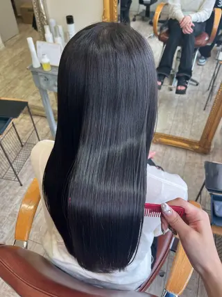 ロング 【艶髪カラー】 omiのヘアスタイル