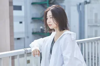 ミディアム カラー 𝙱𝙻𝙴𝙽 𝚋𝚢 𝚍𝚘𝚝.所属・🤍BLEN 窓🤍のヘアスタイル