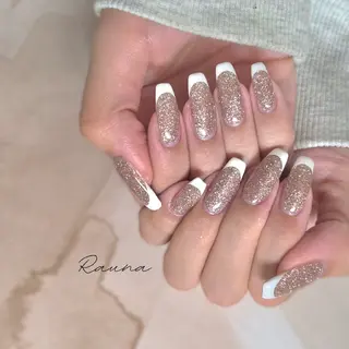 ネイル Rauna nailsalon のネイルデザイン