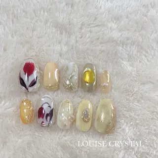 ネイル LOUISE CRYSTALのネイルデザイン