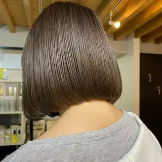 ショート カラー ヘアアレンジ 切りっぱなしボブ/ デザインカラー店長のヘアスタイル