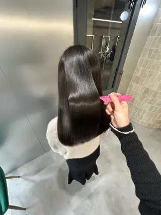ロング カラー 佐竹 花楓のヘアスタイル