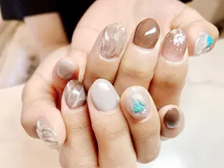 ネイル 髙城 亜紀のネイルデザイン