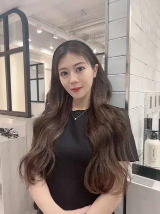 ロング カラー &chaLme   心斎橋所属・emi/髪質改善/ 韓国風/艶カラーのヘアスタイル