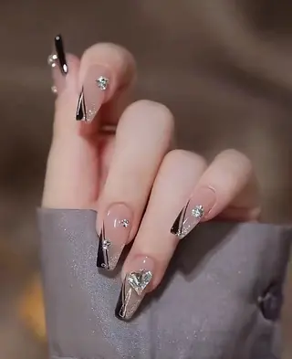 ネイル 清水 美佳のネイルデザイン