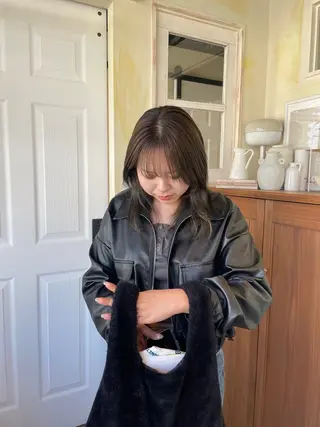 ミディアム カラー R-5 shonandai所属・🍋透け感カラー🍃 オリーブ🍐Kahoのヘアスタイル