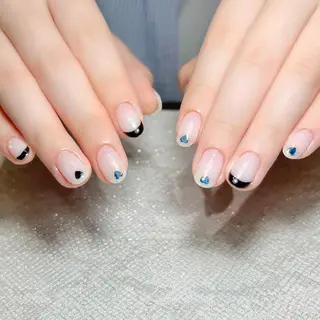 ネイル Mizuliネイル 眉毛メイクのサロンのネイルデザイン