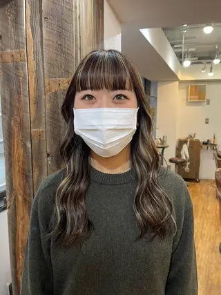 ロング カラー 180° OneEightyDegrees 中目黒所属・Himari 【ハイトーンカラー】のヘアスタイル