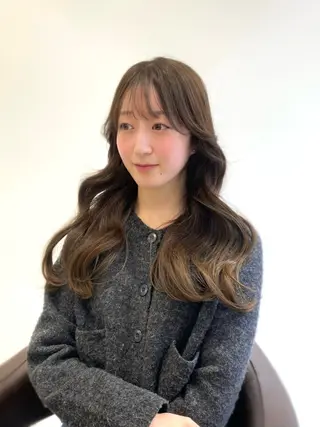 セミロング カラー 岡山 愛のヘアスタイル