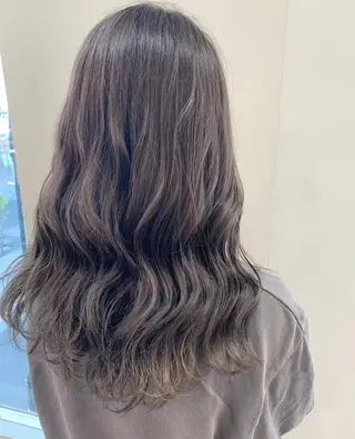 カラー エミュスト心斎橋所属・🎨カラー&髪質改善 松葉優希のヘアスタイル