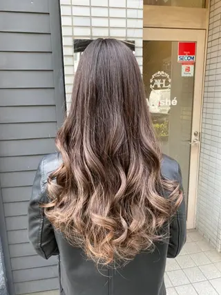 カラー 🌸ケアサロン🌿 Mertie🍀のヘアスタイル