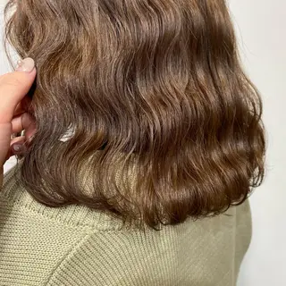 ミディアム カラー EKOLU所属・髪質改善サロン🫧 戎谷栞菜のヘアスタイル