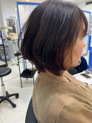 ショート カラー 86futureshair所属・岡田 麻矢のヘアスタイル