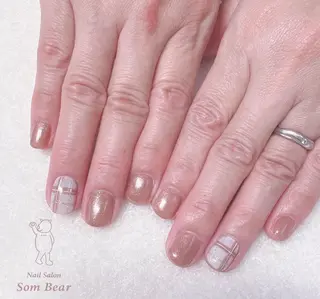 ネイル Som Bear所属・nail salon Som Bear🧸のネイルデザイン