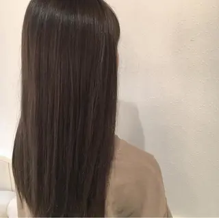 ロング カラー 宮内 真乃のヘアスタイル