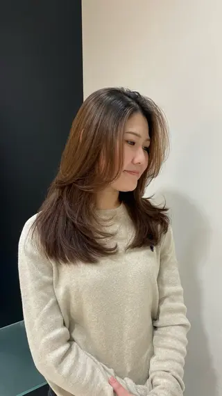 ロング 岡本 七星のヘアスタイル